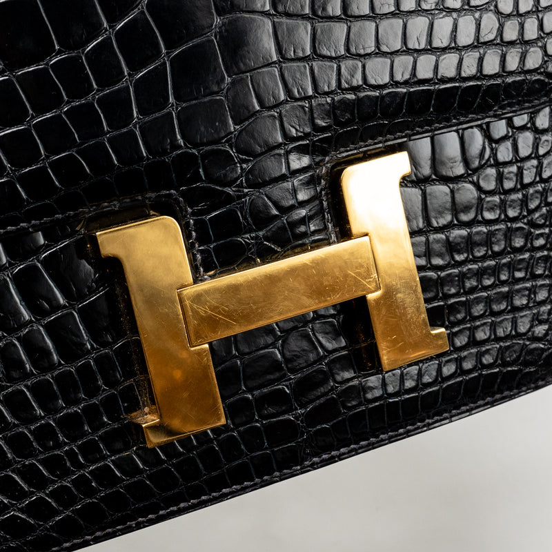 Hermes vintage Constance 24 shiny alligator dark blue GHW stamp circle Y