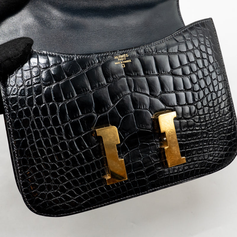 Hermes vintage Constance 24 shiny alligator dark blue GHW stamp circle Y