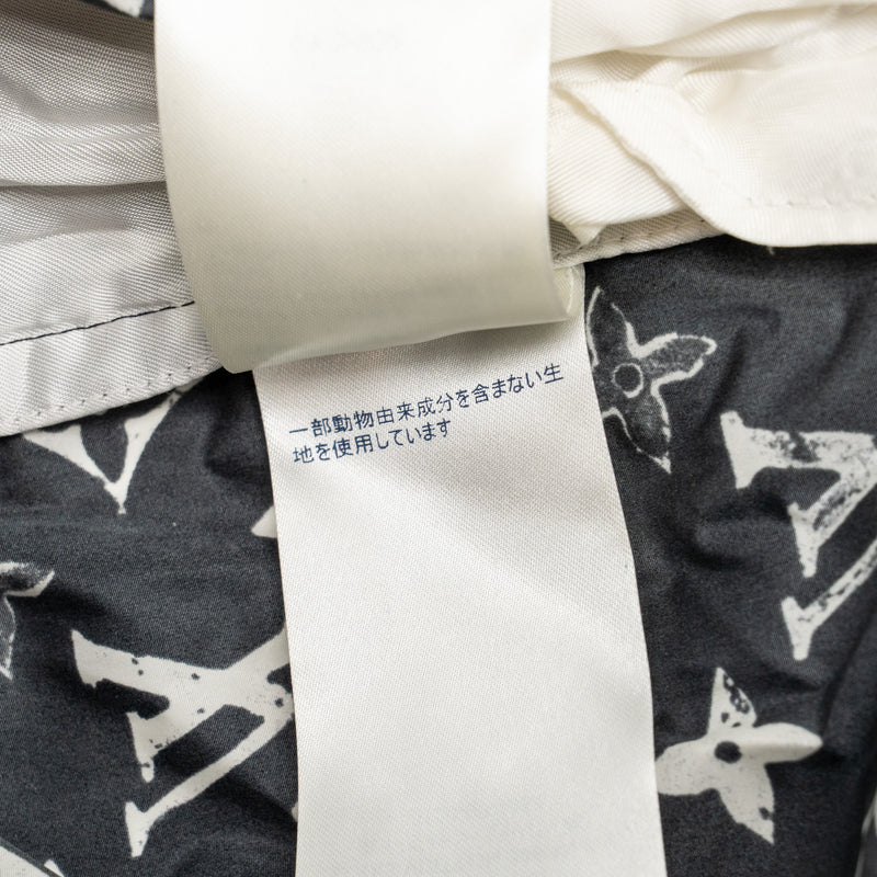 Louis Vuitton size 34 stencil-effect Monogram jogging pants Black/White Polyamide
