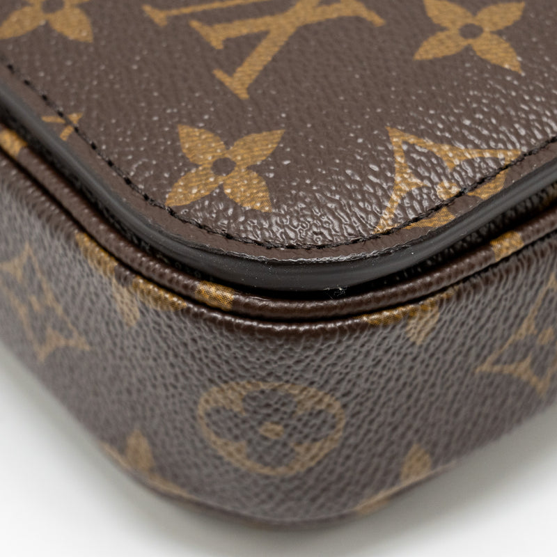 Louis Vuitton Pochette Métis Monogram Canvas GHW