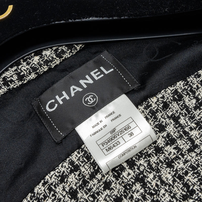 Chanel Size 38 09p Tweed Jacket Black/White