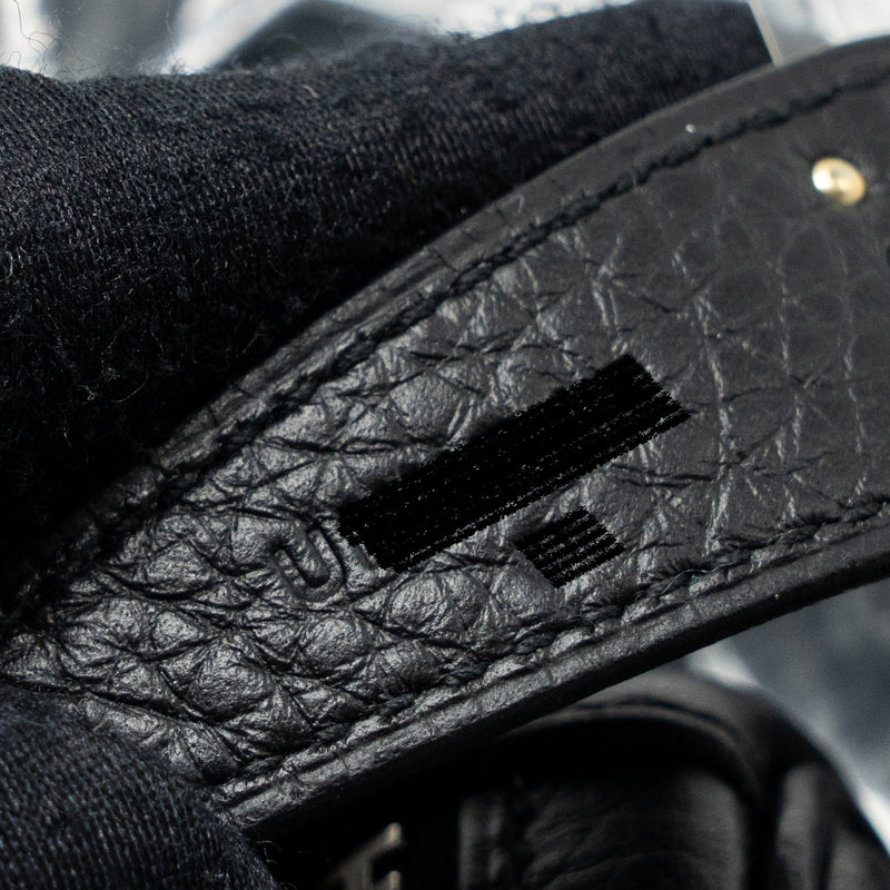 Hermes Lindy 26 Clemence Black SHW Stamp U