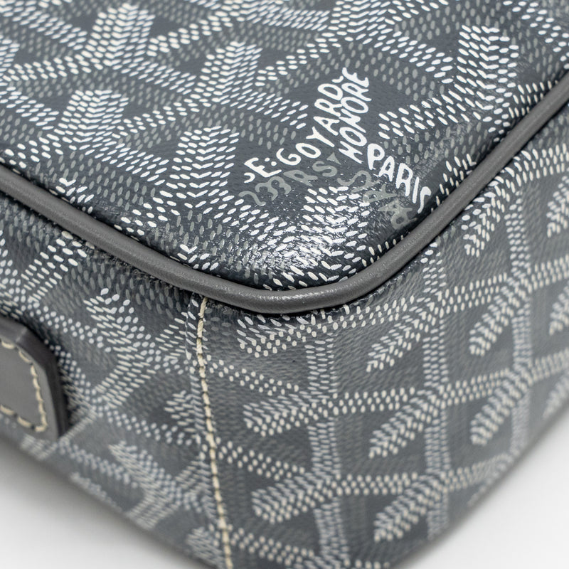 Goyard Cap Vert PM Crossbody Bag Goyardine Canvas/Leather Grey SHW