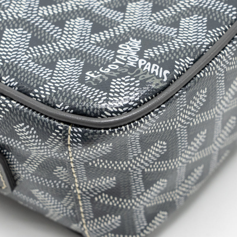 Goyard Cap Vert PM Crossbody Bag Goyardine Canvas/Leather Grey SHW