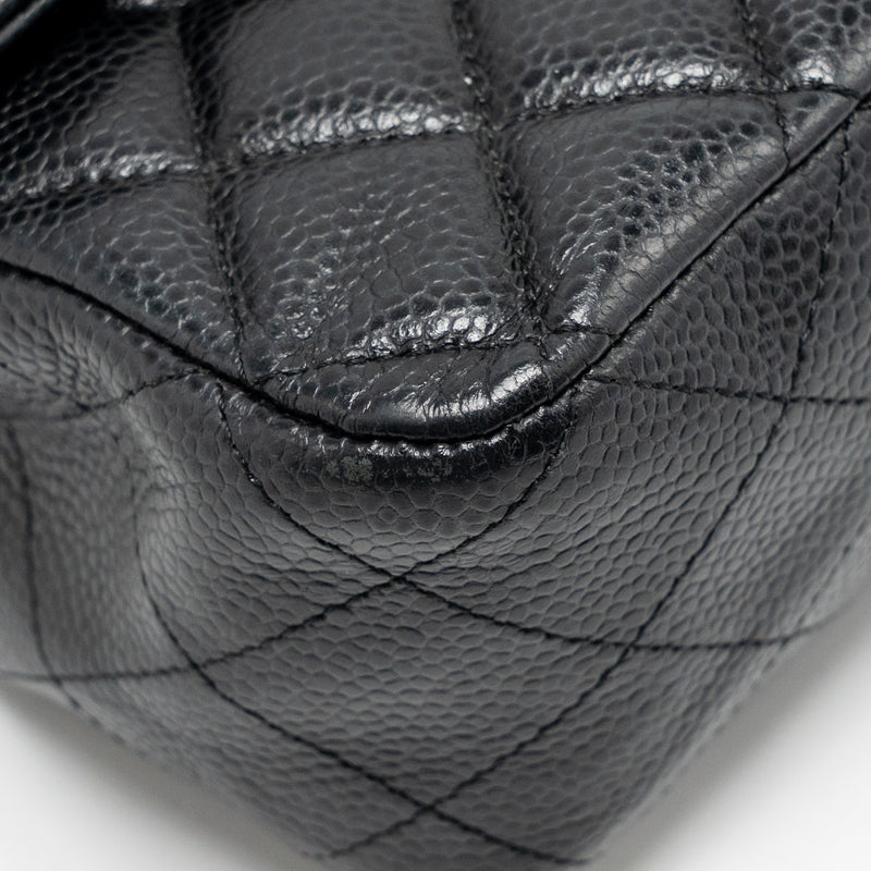 Chanel Medium classic double Flap Bag Caviar Black GHW