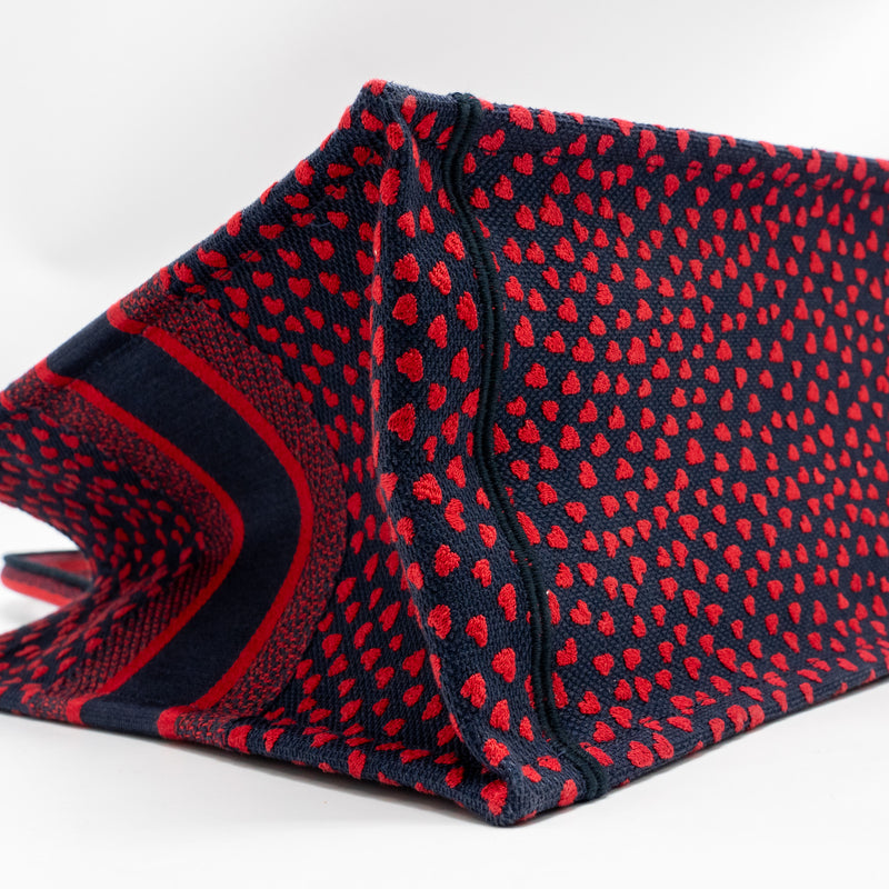 Dior Medium Dior book tote I love Paris canvas red / navy