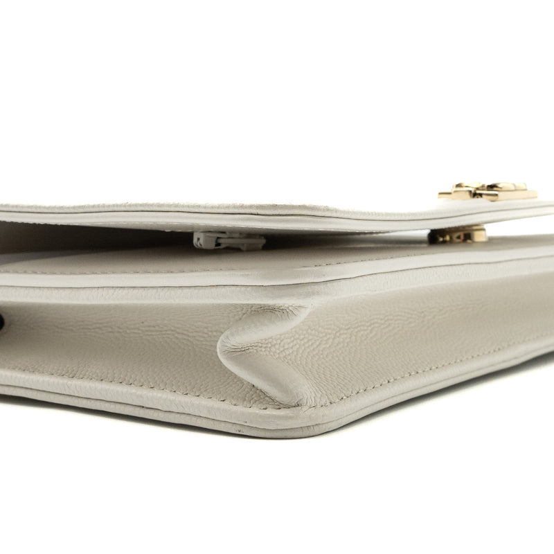 CHANEL BOY WALLET ON CHAIN CAVIAR WHITE LGHW (Microchip)