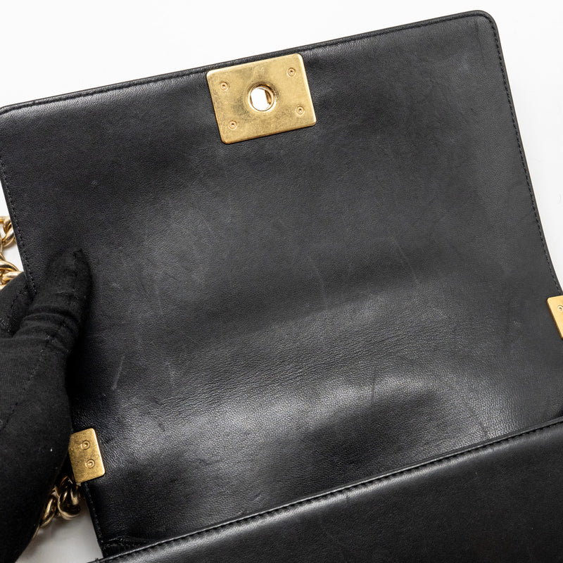 Chanel Medium Boy Bag LAMBSKIN Black GHW