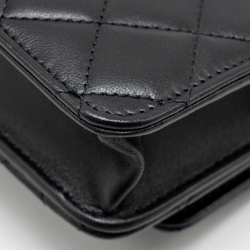 Chanel Trendy CC Wallet on Chain Lambskin Black LGHW (Microchip)