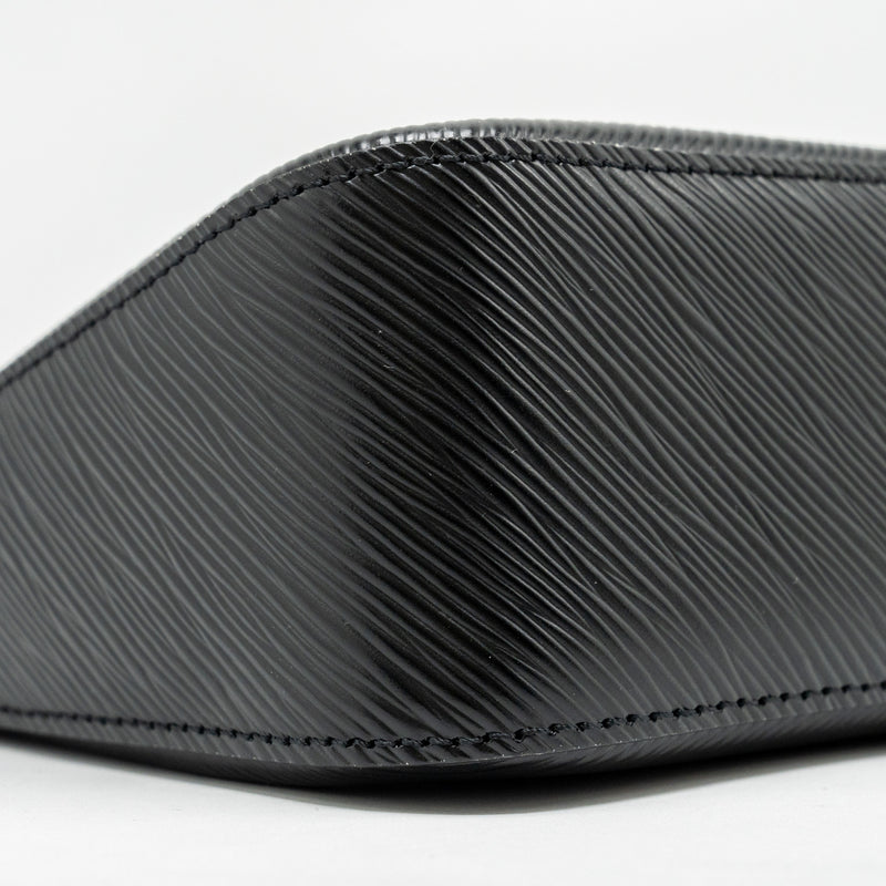 Louis Vuitton Marelle Grained EPI/Canvas Black SHW