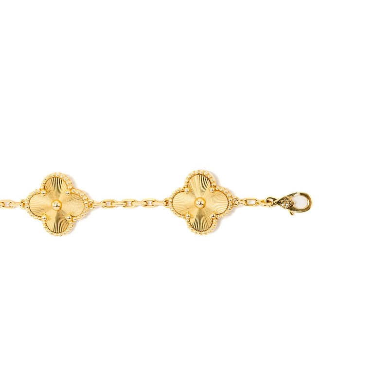 Van Cleef & Arpels Vintage Alhambra Bracelet, 5 Motifs 18K Yellow Gold