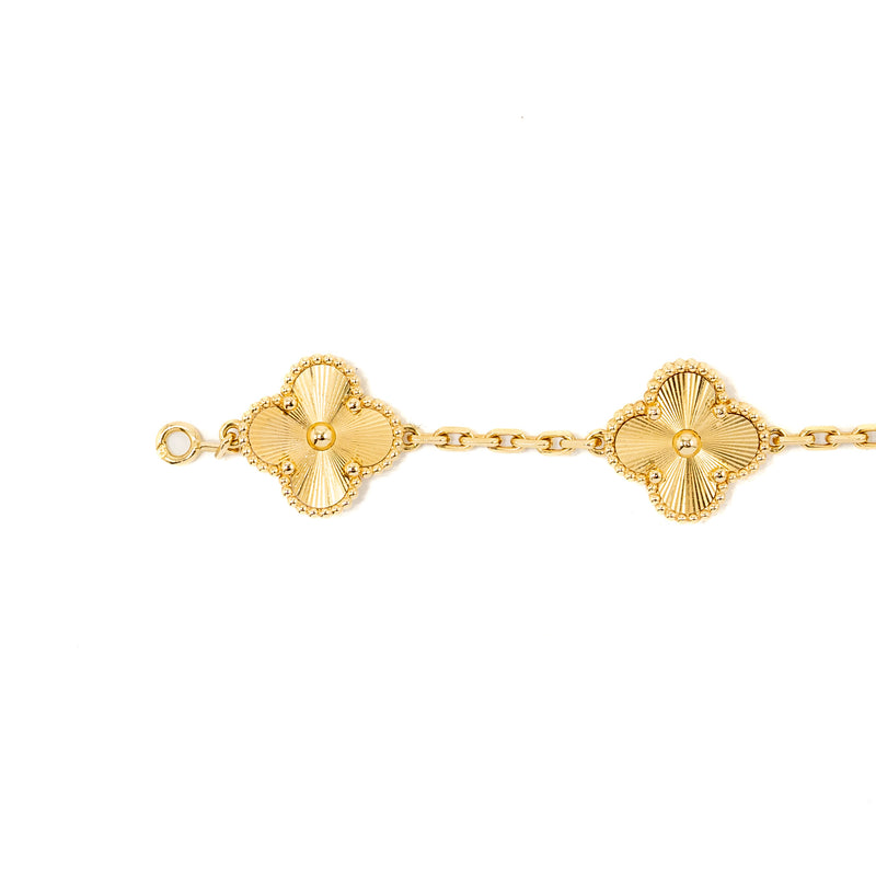 Van Cleef & Arpels Vintage Alhambra Bracelet, 5 Motifs 18K Yellow Gold