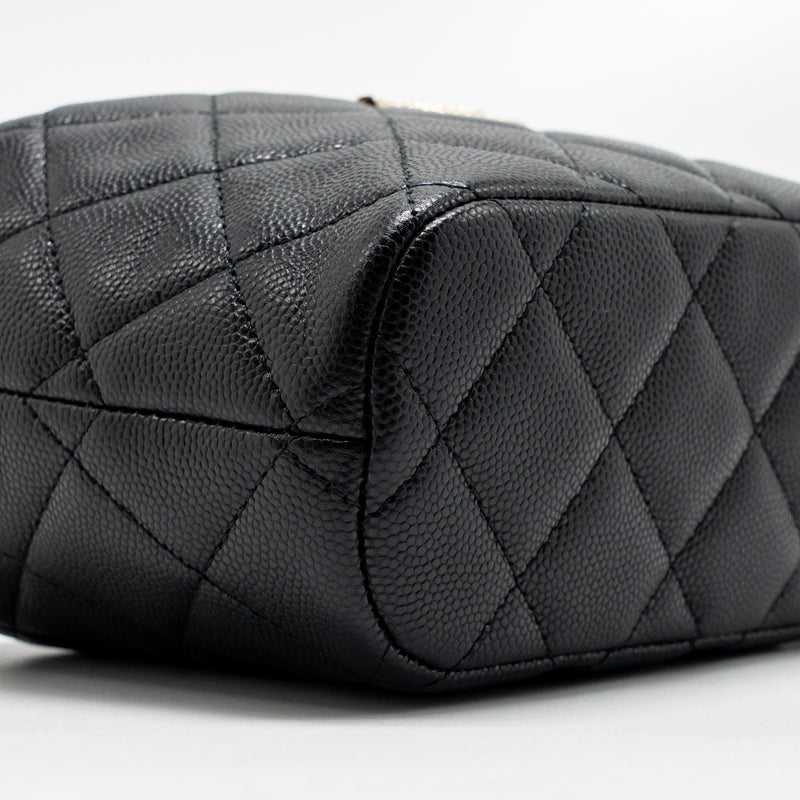 Chanel 25c detail Logo quilted hobo bag caviar black GHW (microchip)