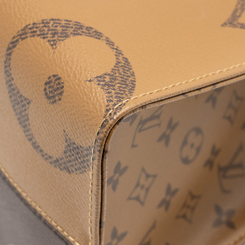 LOUIS VUITTON Onthego MM Monogram Canvas GHW