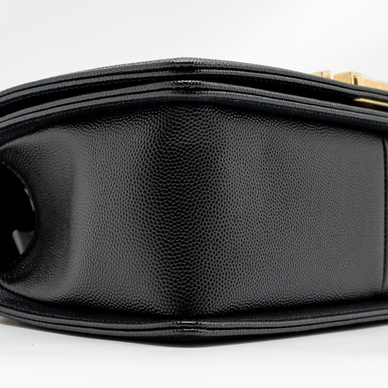 Chanel Medium Boy Bag Caviar Black GHW (microchip)