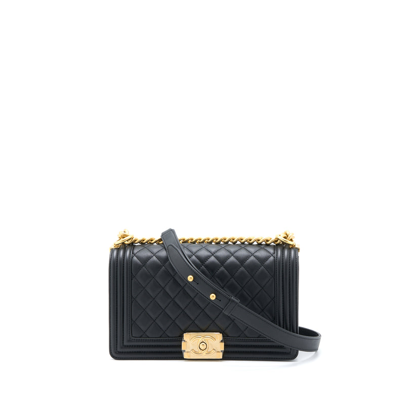 Chanel Medium Boy Bag Calfskin Black GHW (Microchip)