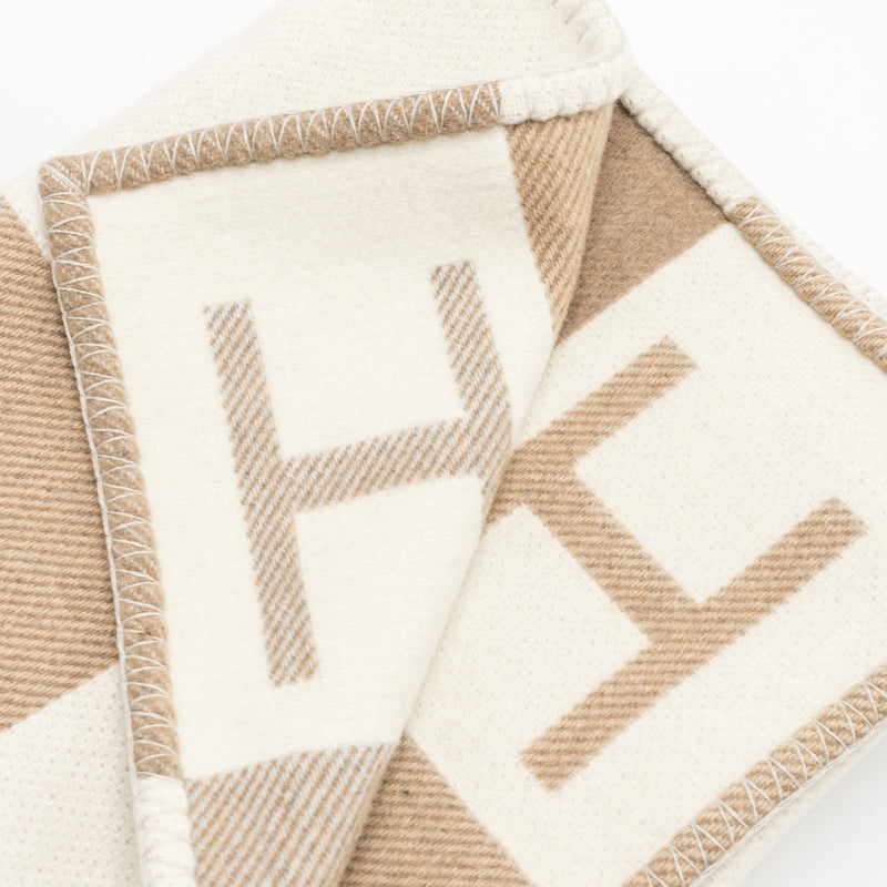 Hermes Avalon Vibration Thrown Blanket Ecru/Natural