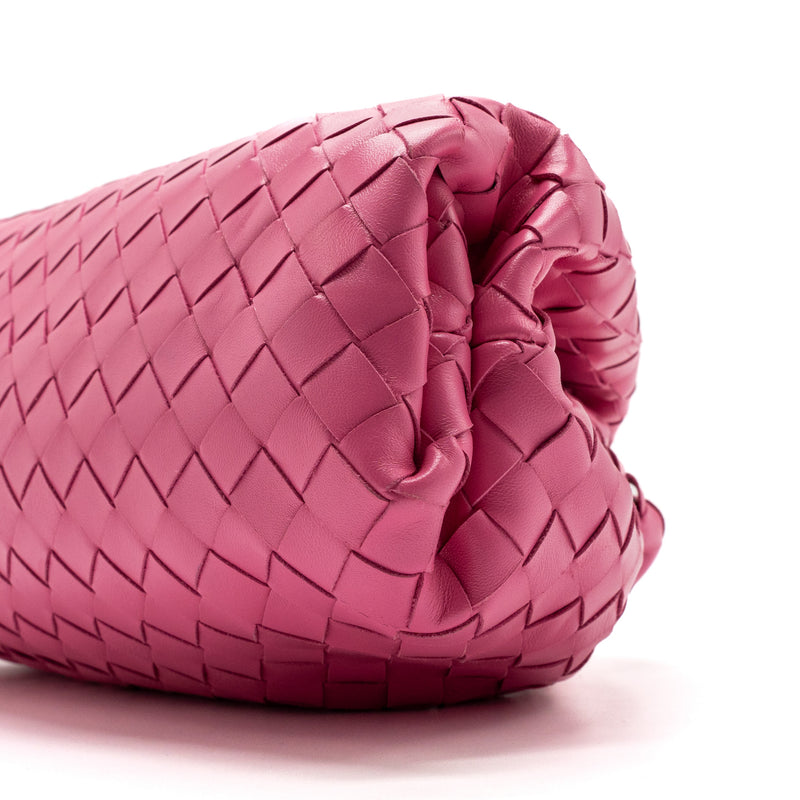 BOTTEGA VENETA MEDIUM POUCH CLUTCH INTERCCATO PINK