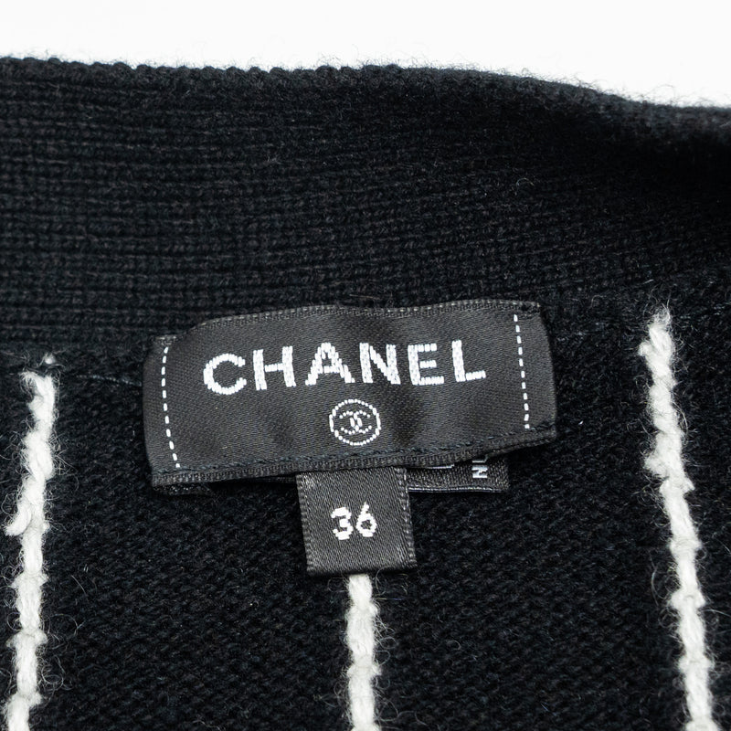 Chanel size 36 23p cardigan cashmere black/white