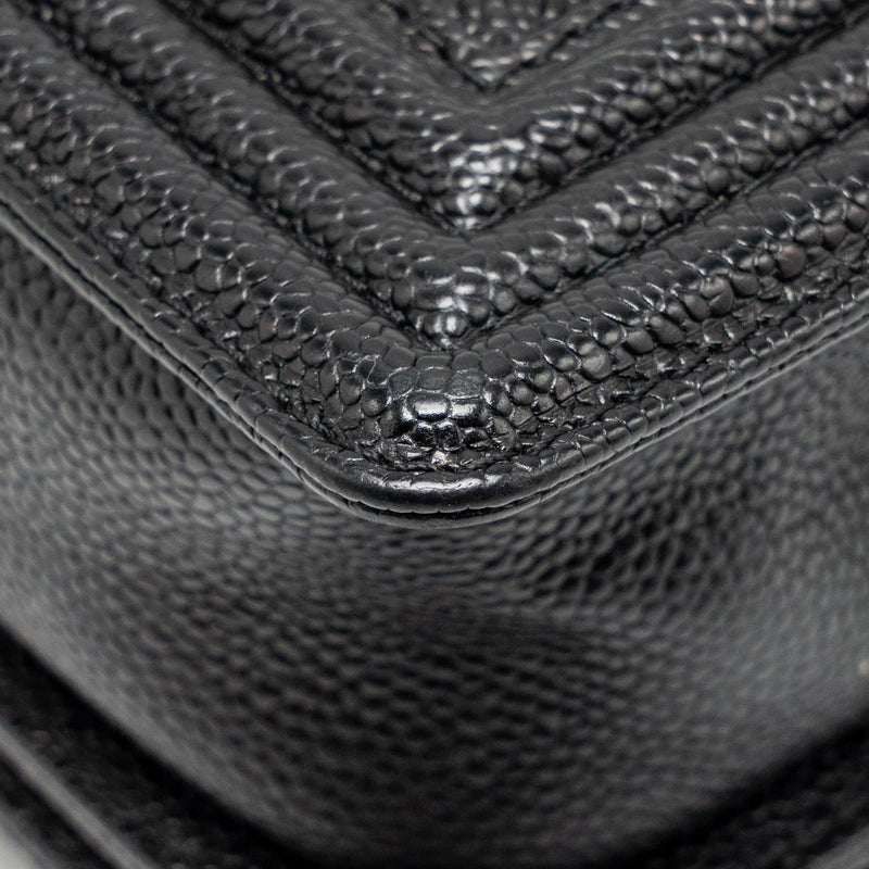 Chanel Small boy bag grained calfskin black GHW