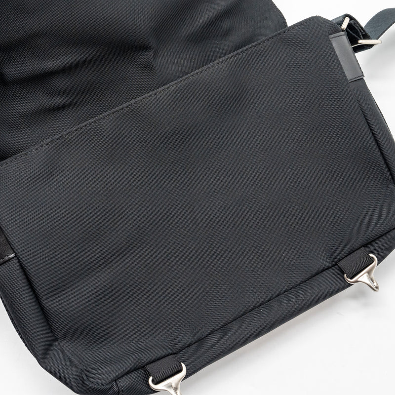 Chanel vintage messenger shoulder bag felt/canvas black SHW