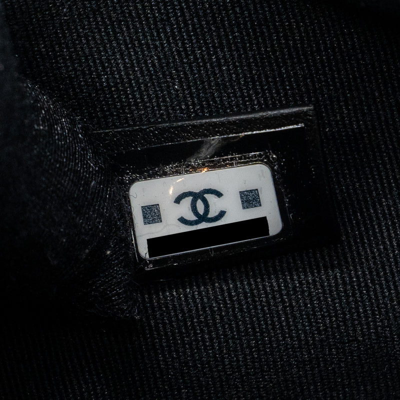 Chanel 23B round clutch caviar black GHW (microchip)