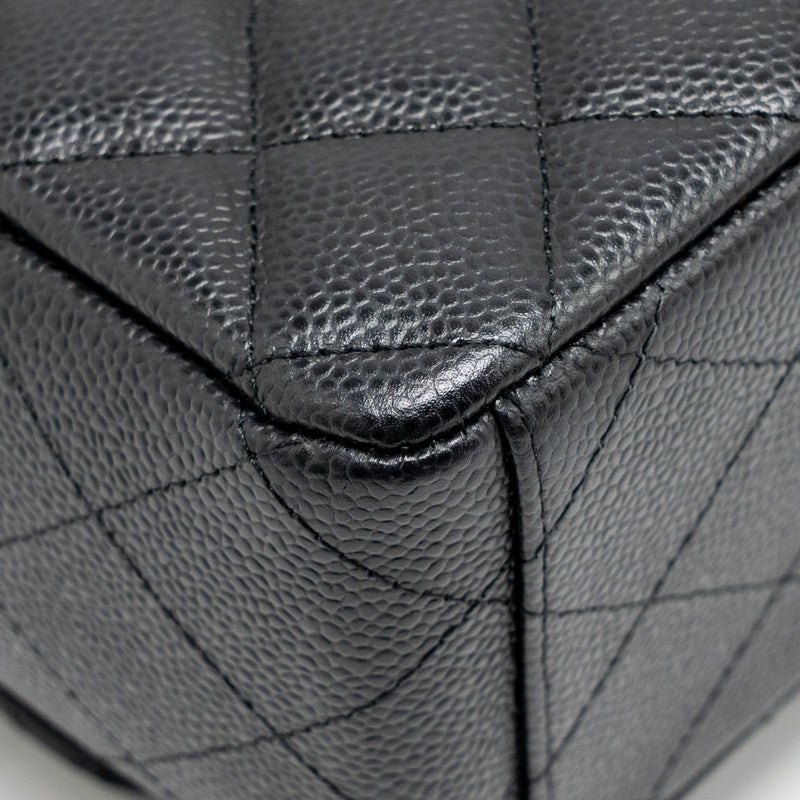 Chanel Maxi Classic Double Flap bag Caviar Black GHW