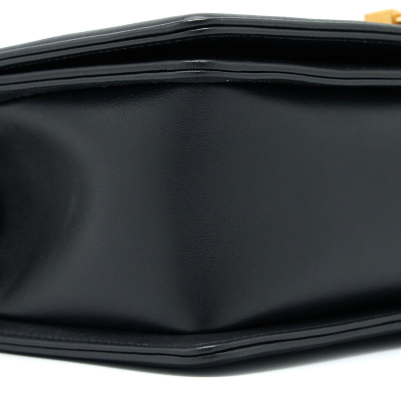 Chanel Medium Boy Bag Calfskin Black GHW (Microchip)