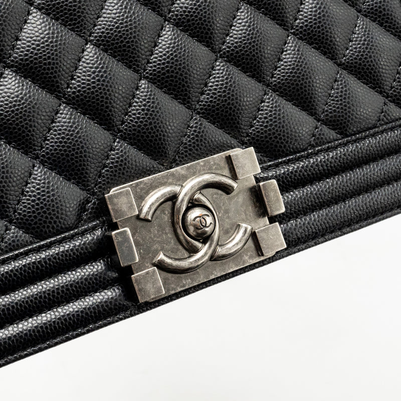 Chanel Medium Boy Bag Caviar Black SHW (Microchip)