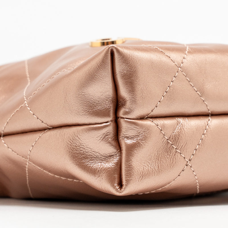 Chanel Mini 22 bag Shiny Calfskin Light Pink LGHW (Microchip)