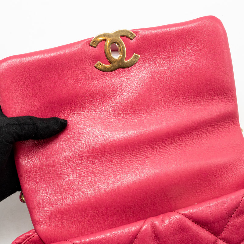 Chanel Small 19 Bag Lambskin Pink multicolour hardware