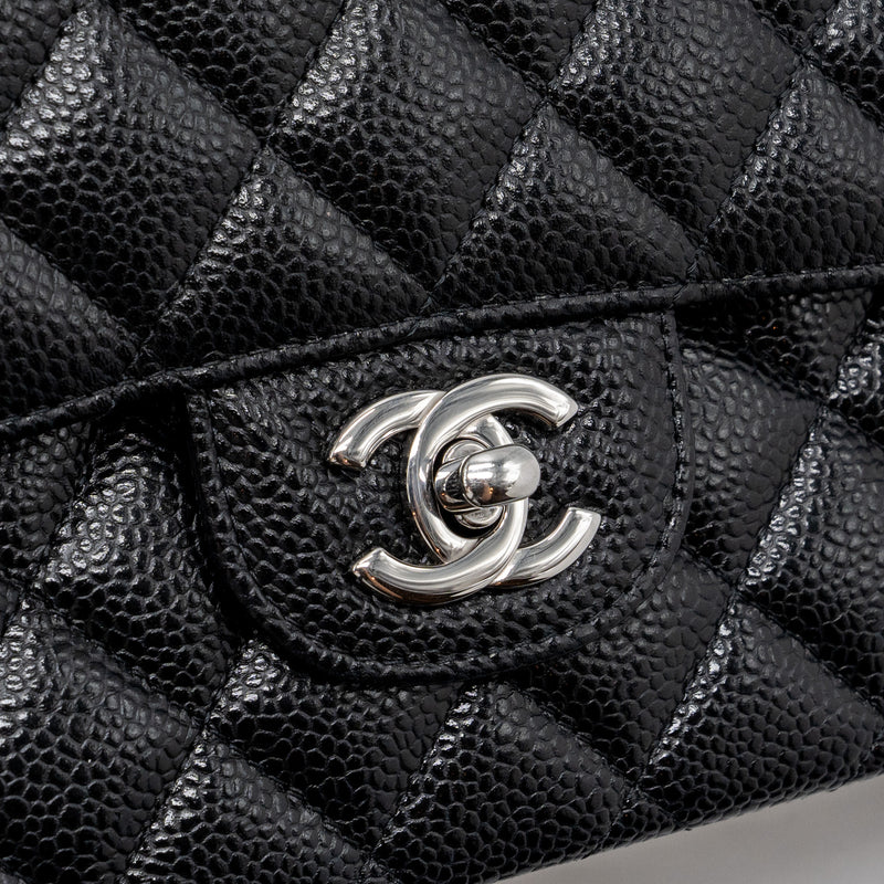 Chanel Medium Classic Double Flap Bag Caviar Black SHW (Microchip)