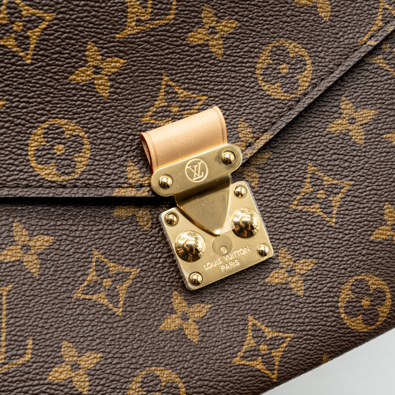 Louis Vuitton Pochette Métis Monogram Canvas GHW