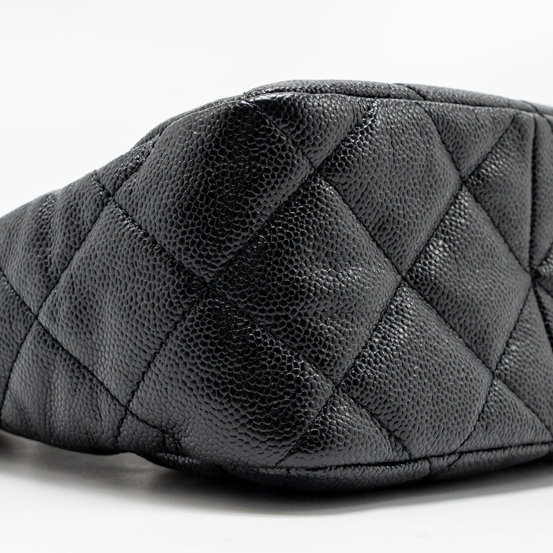 Chanel quilted hobo caviar black GHW (microchip)