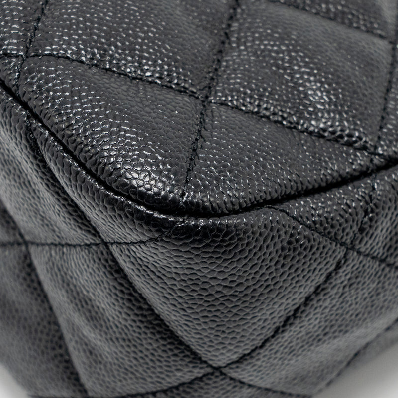 Chanel quilted hobo caviar black GHW (microchip)