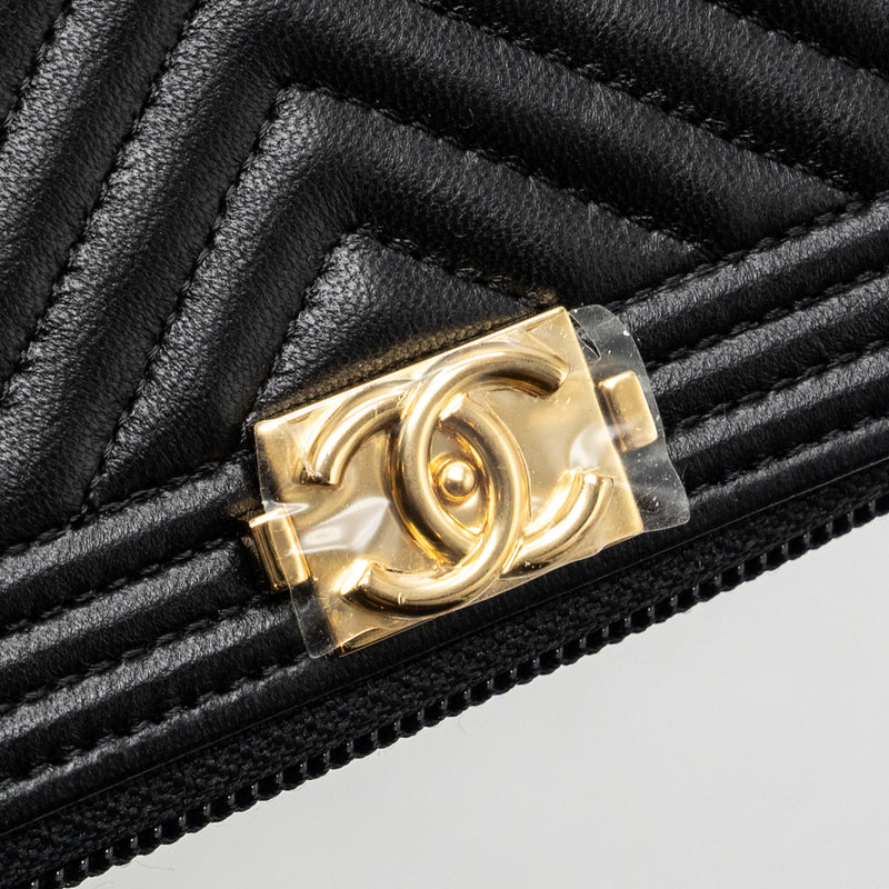 Chanel Boy Zipper Wallet Chevron Lambskin Black LGHW