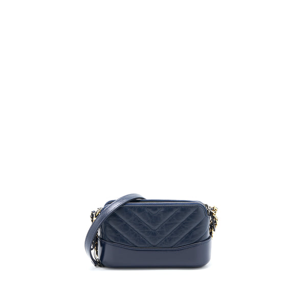 Gabrielle clutch best sale with chain