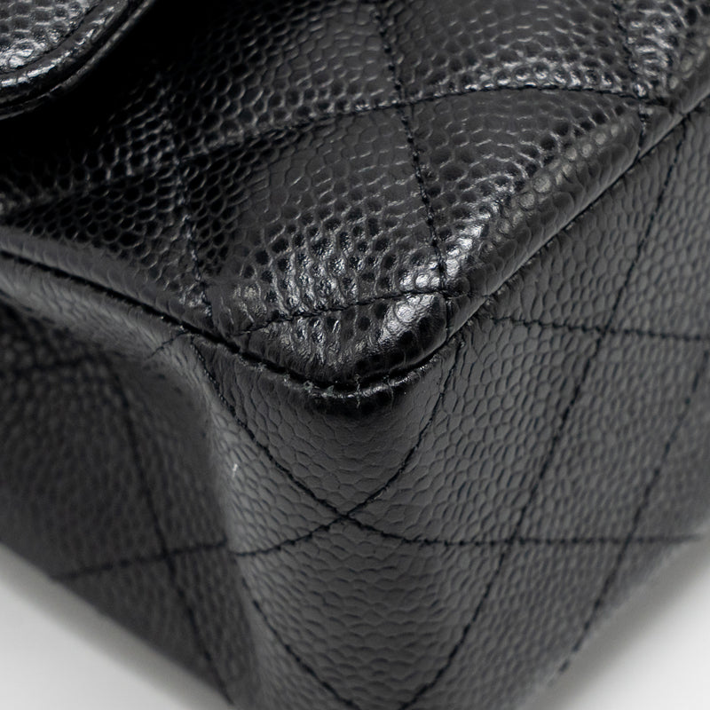 Chanel Medium Classic Double Flap bag caviar black GHW
