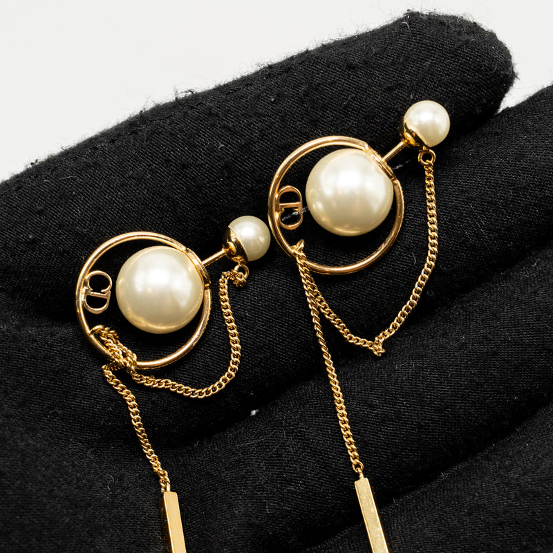 Dior Tribales Dangle Chain Earrings Pearl Gold Tone Dior Tribales Dangle Chain Earrings main image 0
