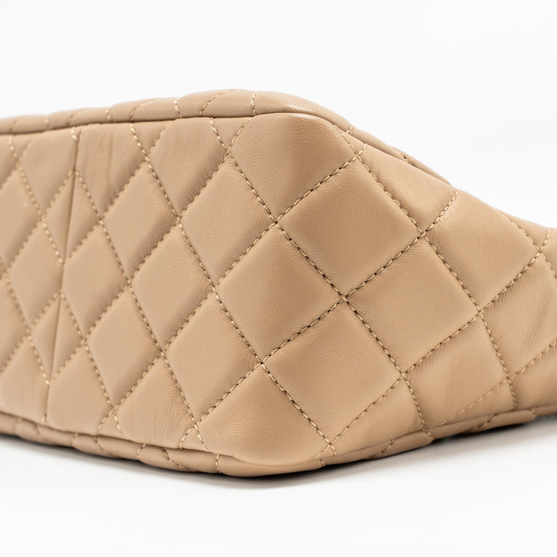 Chanel Pearl Crush hobo bag lambskin beige GHW (microchip)