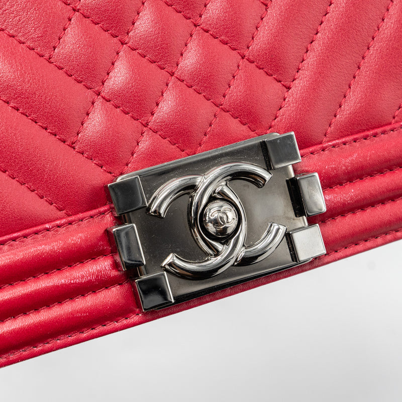 Chanel small boy bag calfskin red SHW