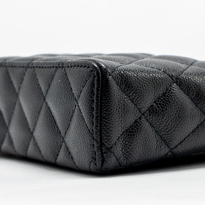 Chanel 25p CC top Handle Vanity with Chain Caviar Black LGHW (microchip)