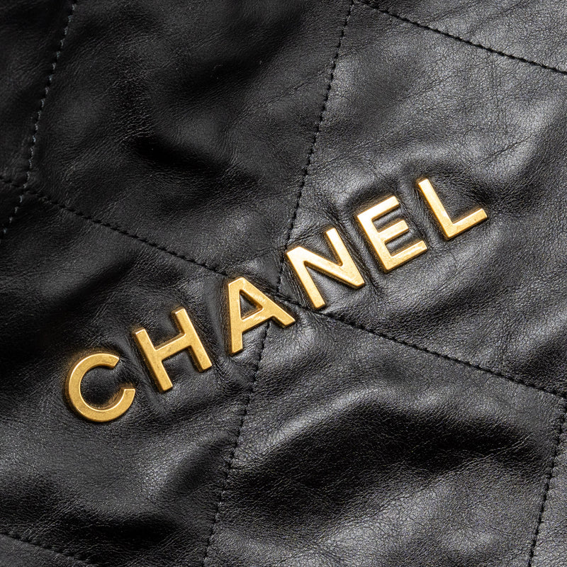 Chanel Medium 22 bag Calfskin black GHW (microchip)