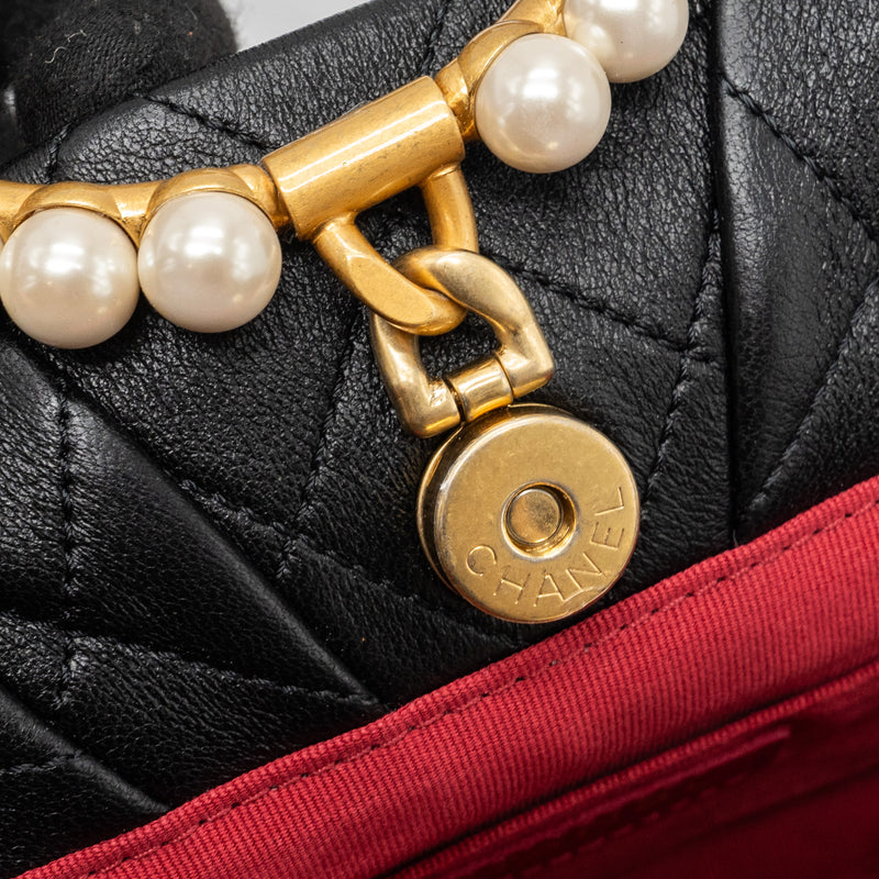 Chanel pearl round handle evening clutch lambskin black GHW (microchip)