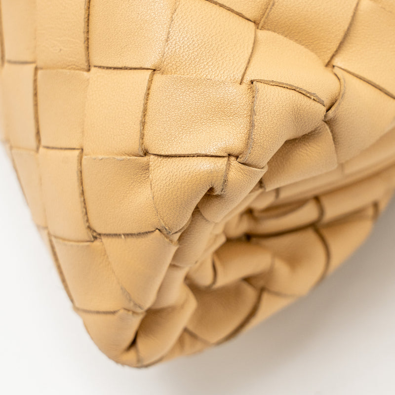 Bottega Veneta Mini Pouch Intrecciato Lambskin Beige