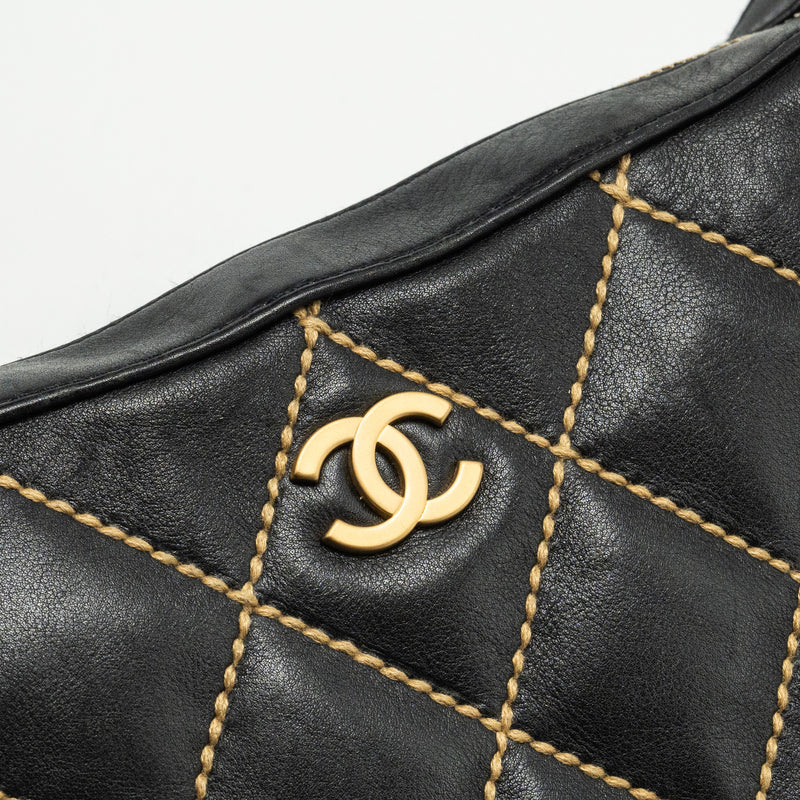 Chanel vintage quilted zip shoulder bag calfskin black GHW