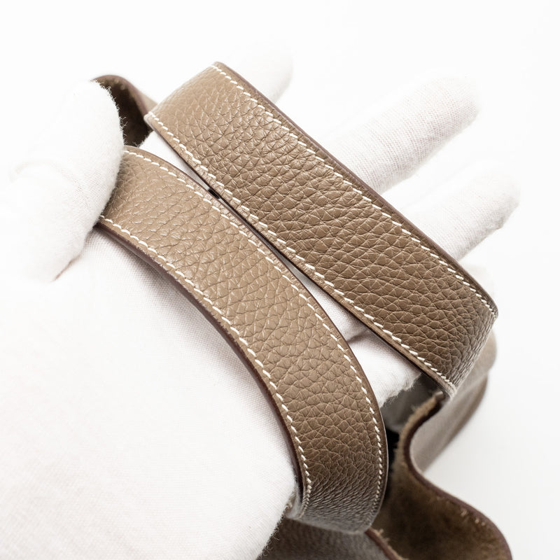 HERMES Picotin 22 Lock Bag Clemence Etoupe GHW Stamp C