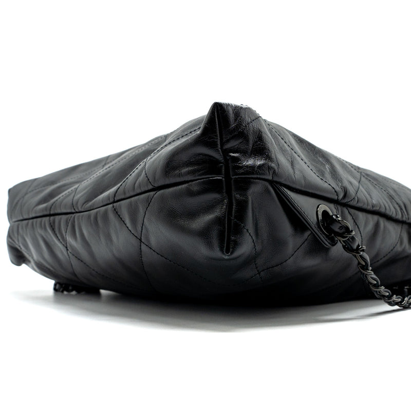 Chanel 22 backpack calfskin so black / black hardware (microchip)