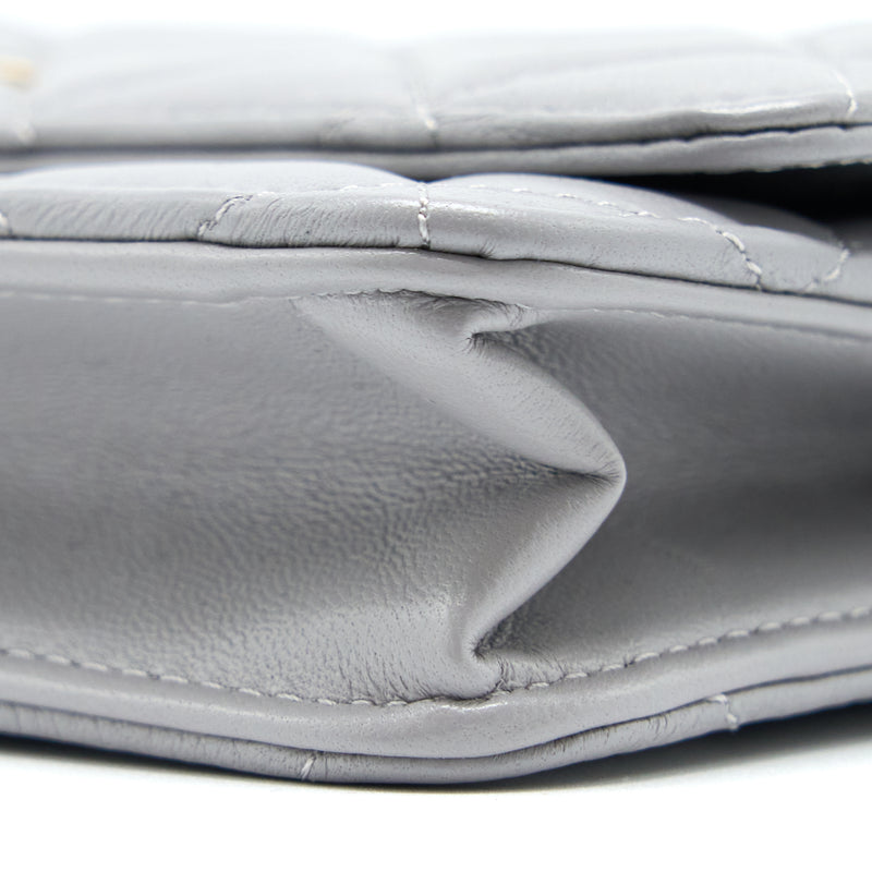 Chanel Pearl Crush Wallet on Chain Lambskin Light Grey GHW (Microchip)