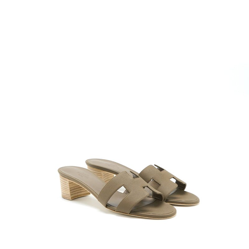 Hermes Size 38 Oasis Sandal Epsom Etoupe